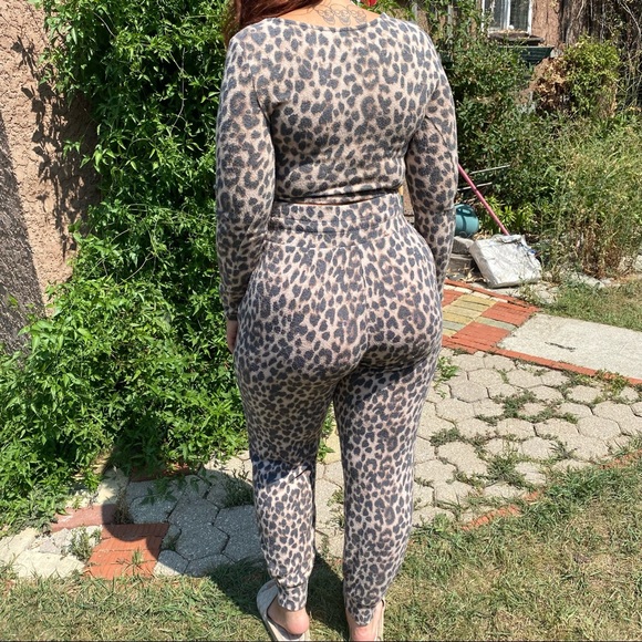 VS leopard lounge set - Picture 5 of 5